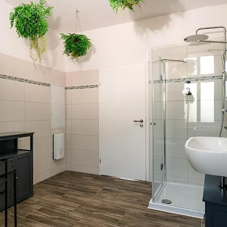 Stilvolles City-apartment In Lebendiger Lage Apartman Rostock
