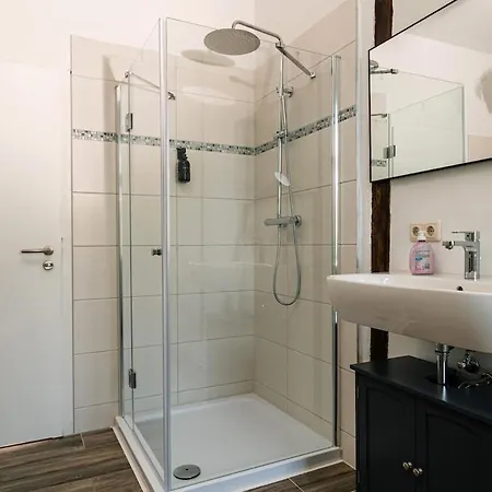 Apartman Stilvolles City-apartment In Lebendiger Lage Rostock